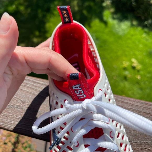 2008 Nike Rejuvenat8 USA Olympic Medal Stand Red & White Sneakers - Picture 13 of 16